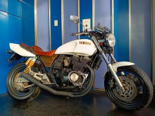 XJR400