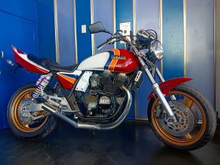XJR400